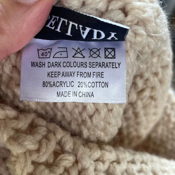 Bellady Women's Beige Cat Ears Knit Hat Crocheted Braided Pom Pom Accents. NEW - Picture 9 of 9